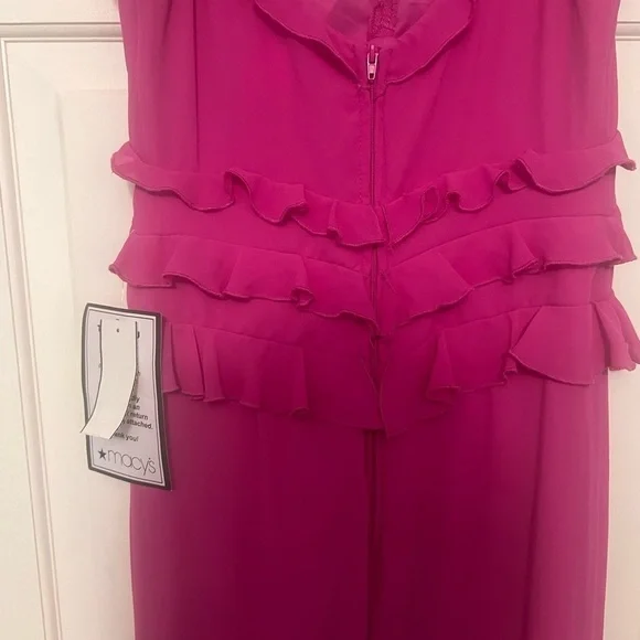 Elegant Pink Ruffled Dress - Picture 3 of 6